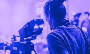 Kenapa Portal Berita Punya Live Streaming Nonstop? Ini Jawabannya!