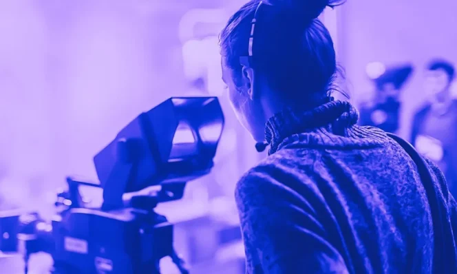 Kenapa Portal Berita Punya Live Streaming Nonstop? Ini Jawabannya!