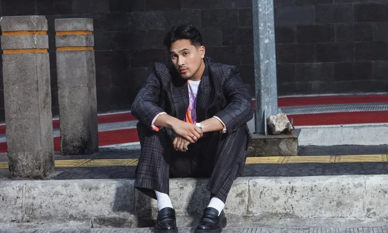 Adrian Khalif Rilis “2001x”, Lagu Tentang Hubungan Toxic Tapi Susah Pisah